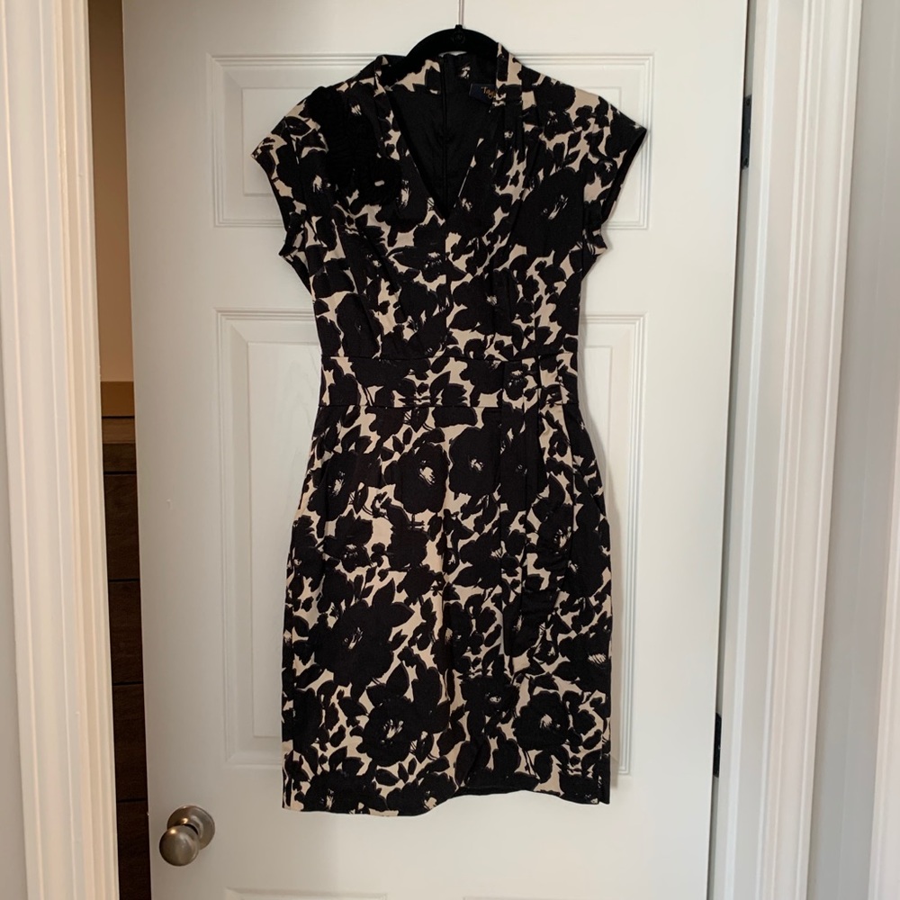 Worn once print dress size 4